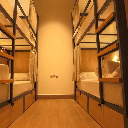 Hostel Nuet *