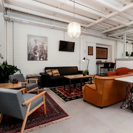 Nuet Hostel