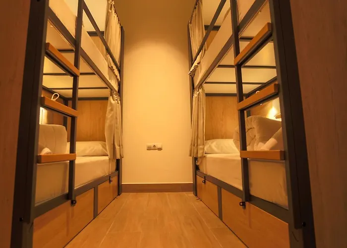 Hostel Nüt *