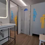 Hostel Nut *