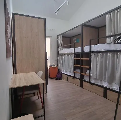 Nut Hostel *